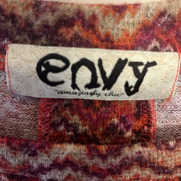 Envy Sweater Button Slit Back Womens Large Burgundy Tan Lightweight - Picture 8 of 12